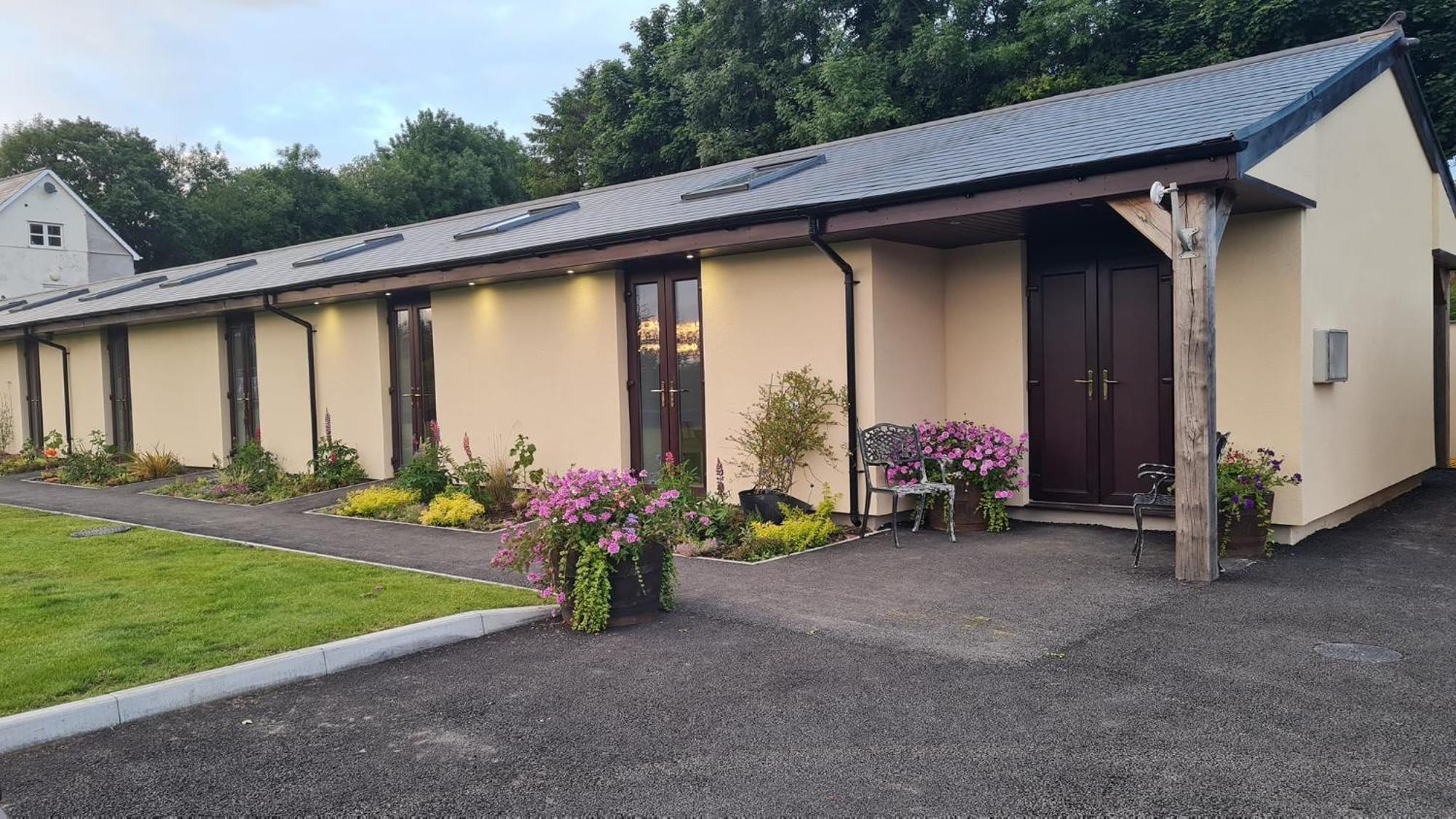 The Old Mountain Stables Caerllwyn Ganol Farm Apartment *
